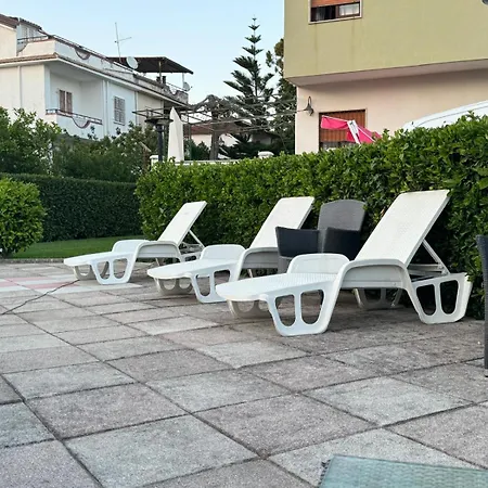 Aglaia30 *